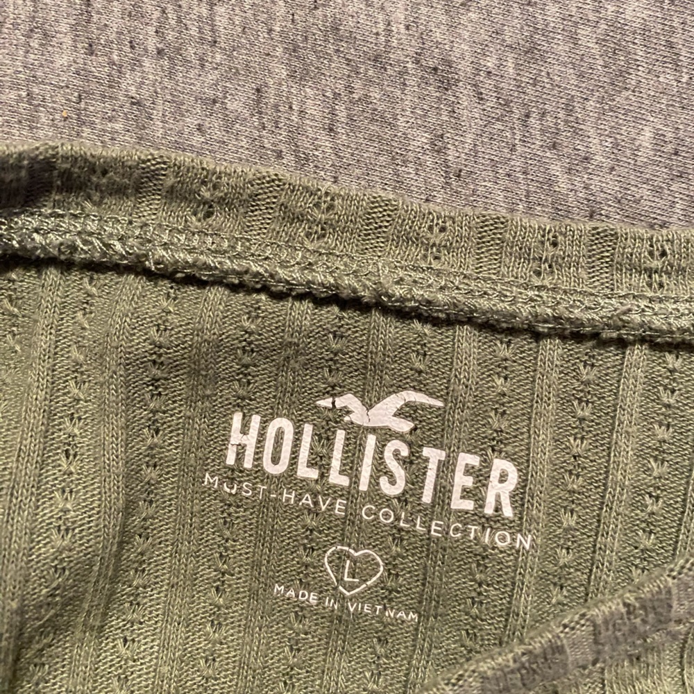Hollister long sleeve tee